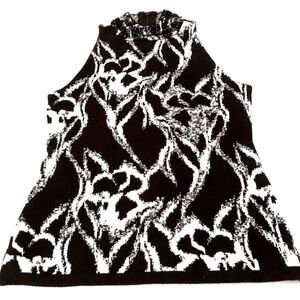 WHBM BLACK and WHITE SLEEVELESS SWEATER FEATURING A BEADED NECKLINE SIZE XXSP
